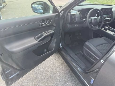 New 2026 Nissan Pathfinder SV AWD/4WD image 15
