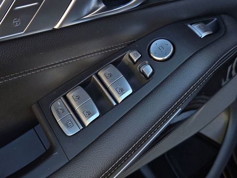 Used 2021 BMW X7 xDrive40i w/ M Sport Package AWD/4WD image 13