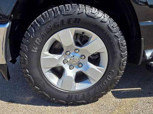 Used 2024 RAM 1500 Big Horn AWD/4WD image 16