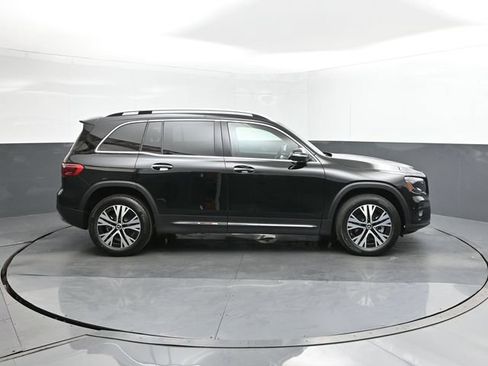 New 2025 Mercedes-Benz GLB 250 image 26