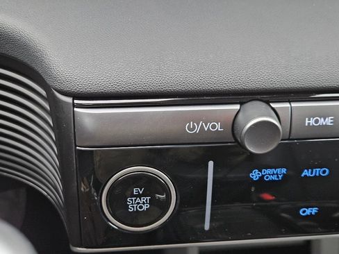 New 2026 Hyundai Ioniq 5 SEL image 24