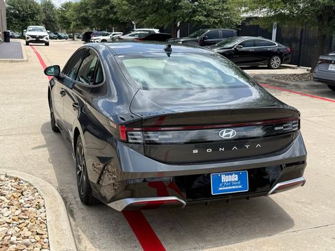 Used 2025 Hyundai Sonata SEL FWD image 3