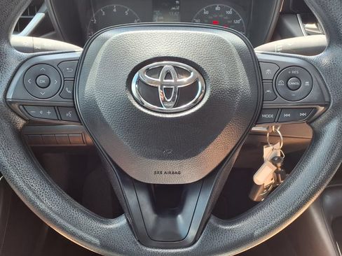 Used 2025 Toyota Corolla LE FWD image 15