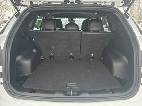 Used 2023 Jeep Compass Limited image 27