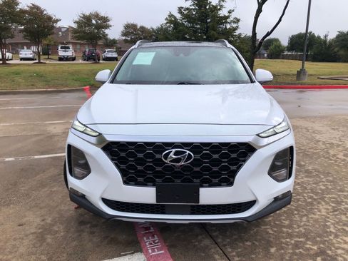 Used 2019 Hyundai Santa Fe AWD image 2