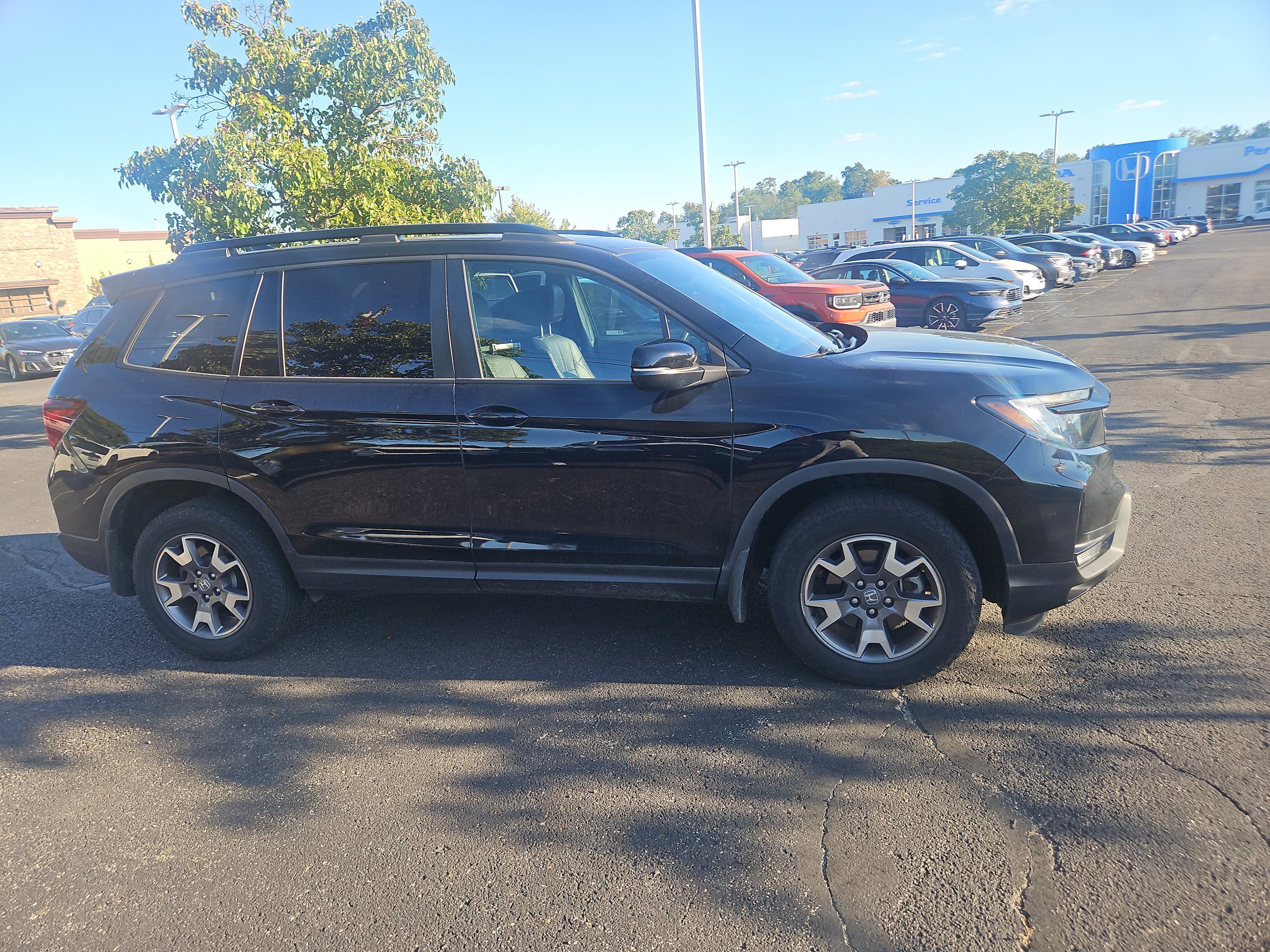 Used 2023 Honda Passport TrailSport image 14