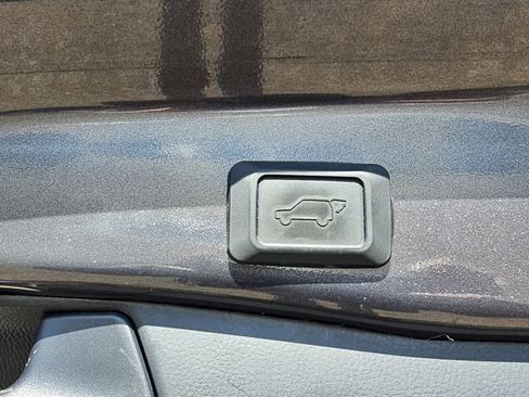 Used 2022 Toyota RAV4 XSE image 27