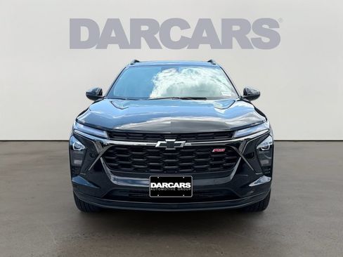 Used 2026 Chevrolet Trax RS w/ Sunroof Package FWD image 2