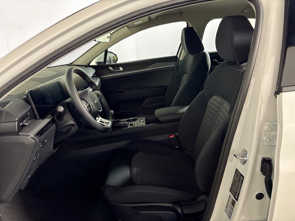 New 2026 Kia K5 LXS FWD image 11