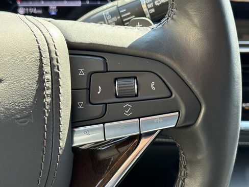 Used 2024 Cadillac Escalade Sport Platinum w/ LPO, ONYX Package image 26