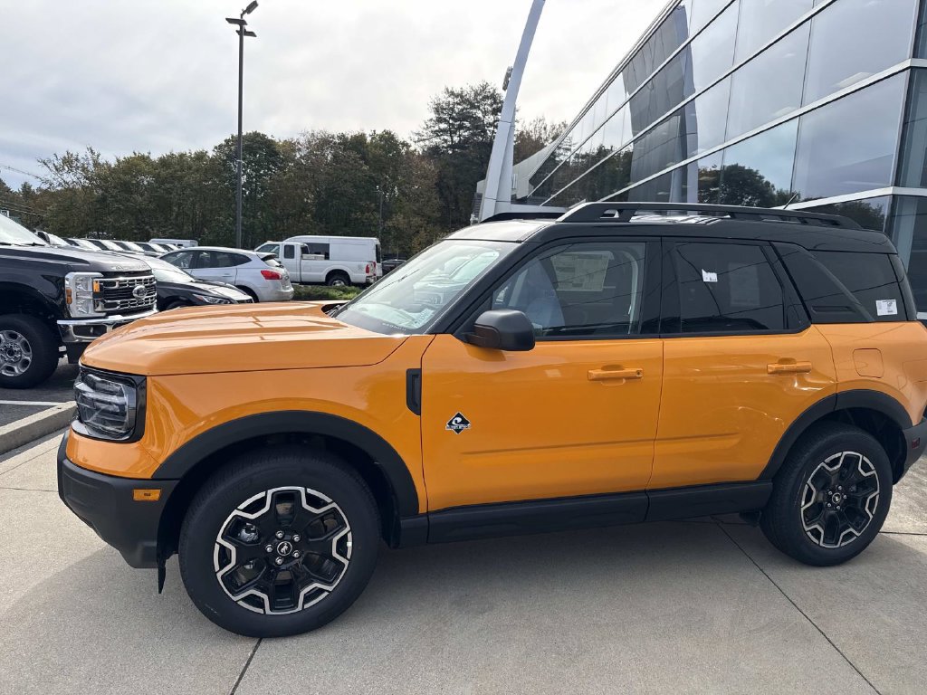 New 2026 Ford Bronco Sport Outer Banks AWD/4WD image 2
