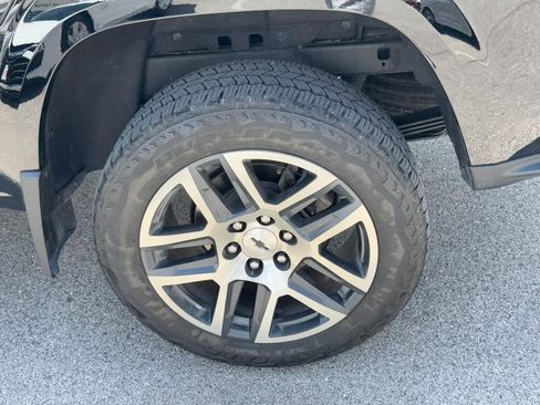Used 2024 Chevrolet Colorado Z71 w/ Z71 Convenience Package 2 AWD/4WD image 7