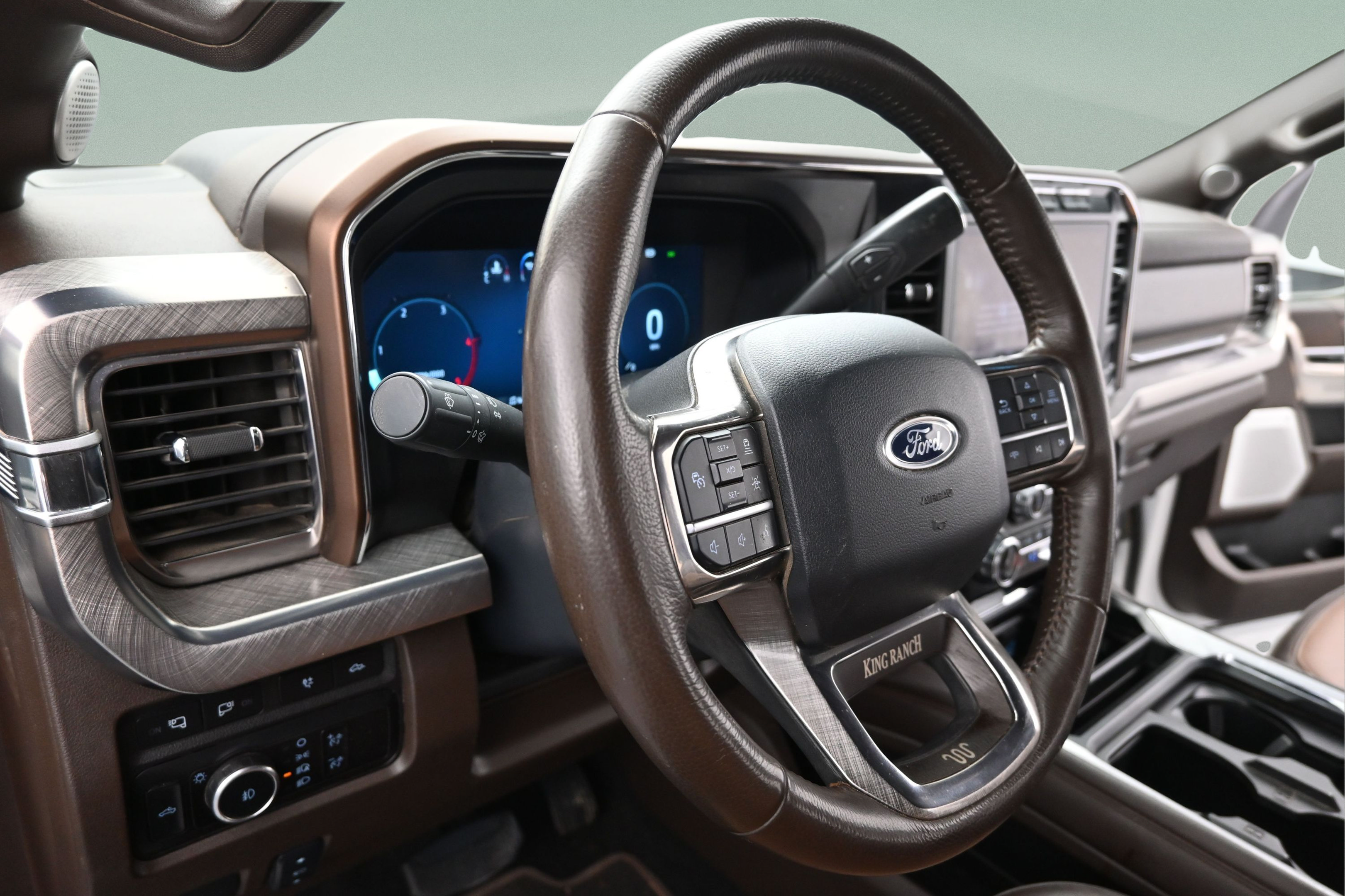 Used 2024 Ford F250 King Ranch w/ Chrome Package AWD/4WD image 12