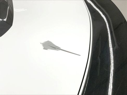 Used 2021 Chevrolet Corvette Stingray Coupe w/ Chrome Exterior Badge Package RWD image 29