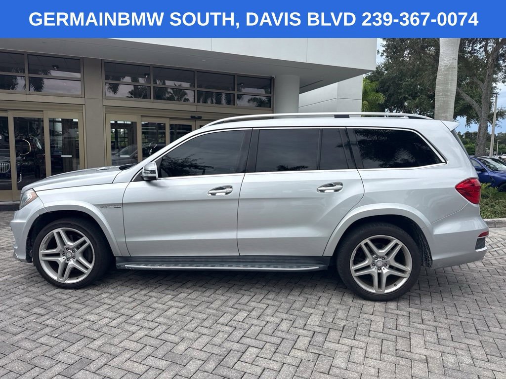 Used 2015 Mercedes-Benz GL 550 4MATIC image 5