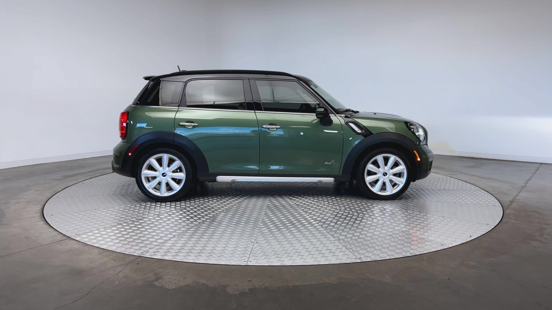 Used 2016 MINI Cooper Countryman S AWD/4WD image 9