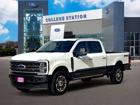 Certified 2024 Ford F250 King Ranch w/ FX4 Off-Road Package AWD/4WD image 2
