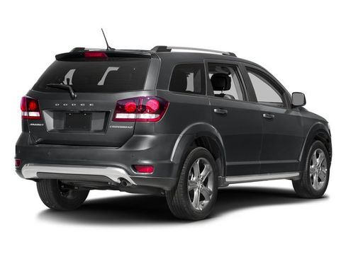 Used 2017 Dodge Journey Crossroad FWD image 5