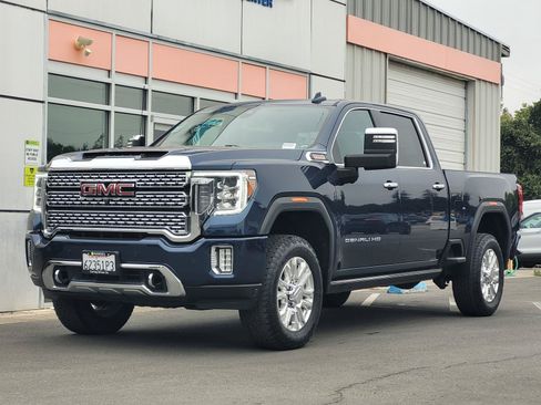 Used 2022 GMC Sierra 2500 Denali w/ Denali Ultimate Package AWD/4WD image 9