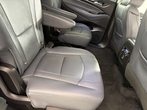 Used 2020 Buick Enclave Essence FWD image 22