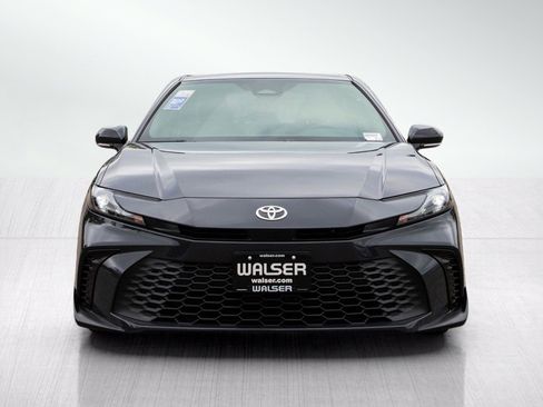 Used 2025 Toyota Camry SE AWD/4WD image 8