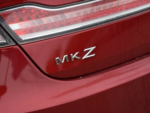 Used 2020 Lincoln MKZ Reserve w/ Elements Package FWD image 12