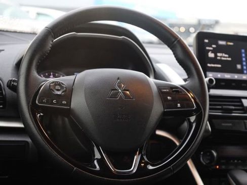 Used 2024 Mitsubishi Eclipse Cross SE image 9