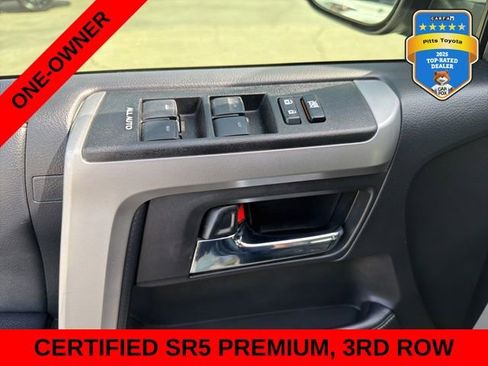 Used 2022 Toyota 4Runner SR5 Premium w/ Moonroof Package image 19