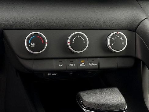 New 2026 Hyundai Elantra SE image 11