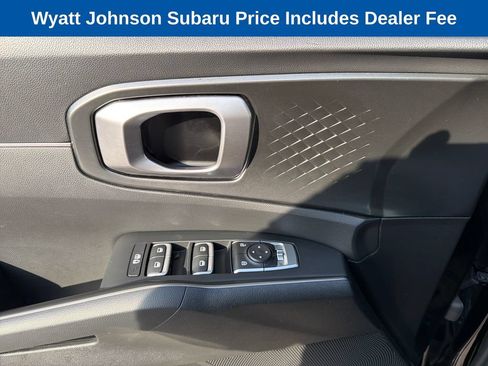 Used 2022 Kia Sorento S FWD image 22