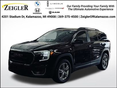 Used 2022 GMC Terrain SLE w/ Driver Convenience Package