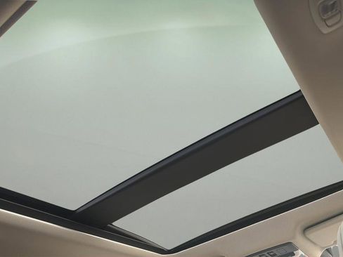 Used 2023 Nissan Rogue SL image 28