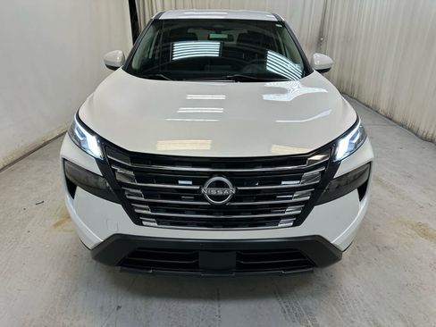 Certified 2024 Nissan Rogue SV image 6