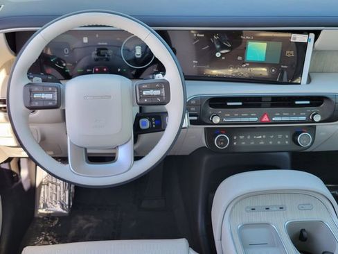 Used 2026 Hyundai Palisade Calligraphy image 4