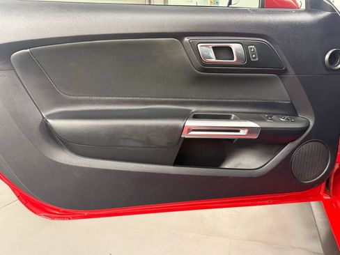 Used 2019 Ford Mustang EcoBoost w/ Black Accent Package image 26