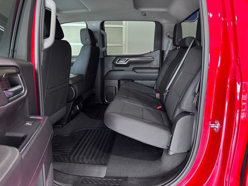 Used 2024 Chevrolet Silverado 1500 LT AWD/4WD image 10