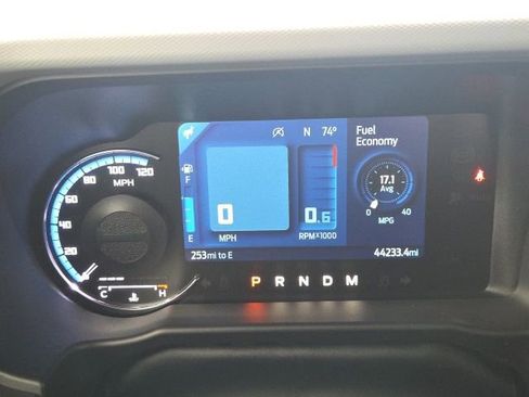 Used 2022 Ford Bronco Badlands image 42