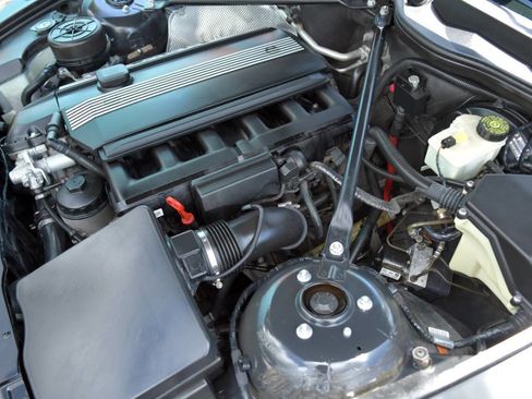 Used 2003 BMW Z4 2.5i image 23