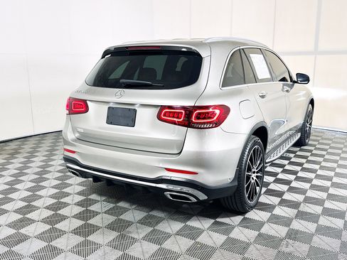 Used 2020 Mercedes-Benz GLC 300 image 3