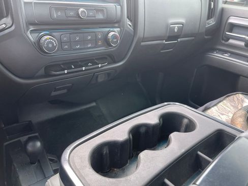 Used 2019 Chevrolet Silverado 2500 W/T AWD/4WD image 13