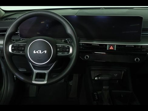 Used 2025 Kia K5 LXS FWD image 15