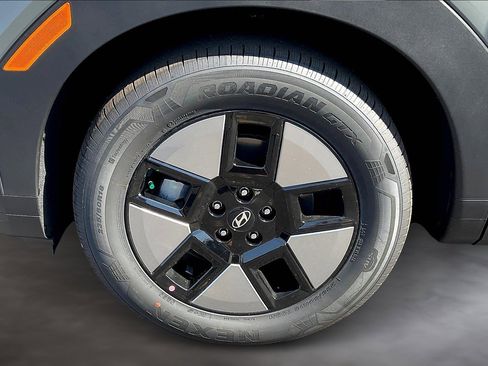 New 2026 Hyundai Santa Fe SE image 13