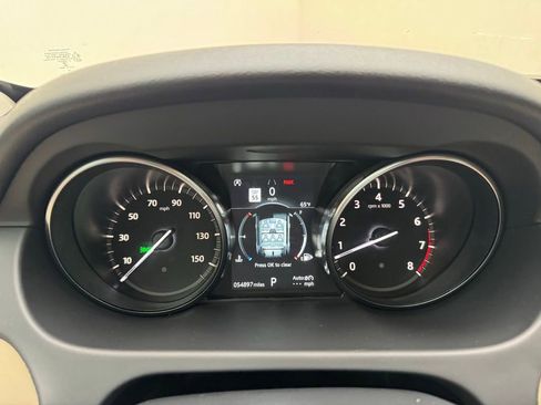 Used 2019 Land Rover Discovery Sport HSE AWD/4WD image 21