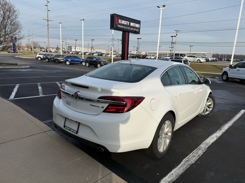 Used 2016 Buick Regal image 5