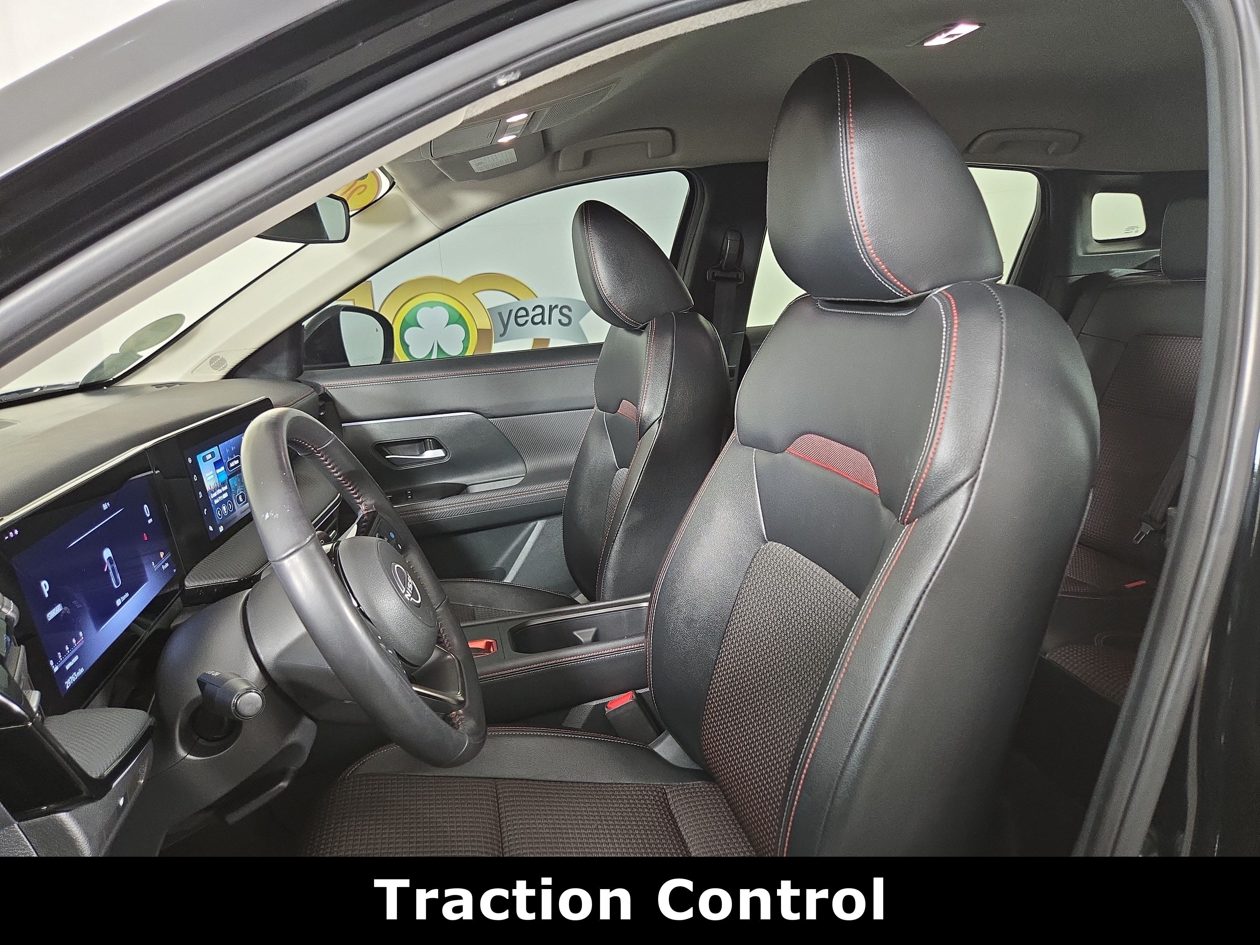 Used 2025 Nissan Kicks SR AWD/4WD image 11