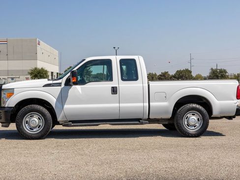Used 2015 Ford F250 XL w/ Power Equipment Group RWD image 4