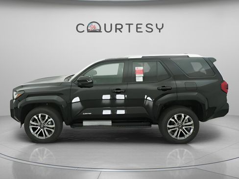 Used 2026 Toyota 4Runner Limited image 3