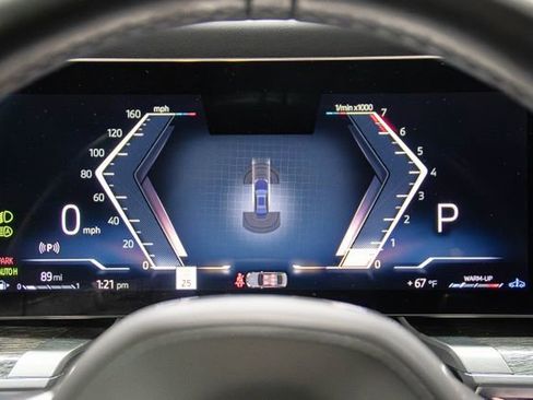 Used 2023 BMW 760i xDrive w/ Parking Assistance Package image 11