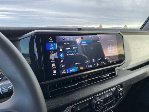 Used 2024 Jeep Wrangler Sport S image 21