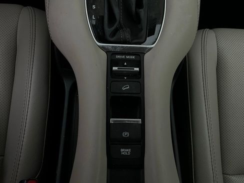 Used 2025 Honda HR-V EX-L image 22